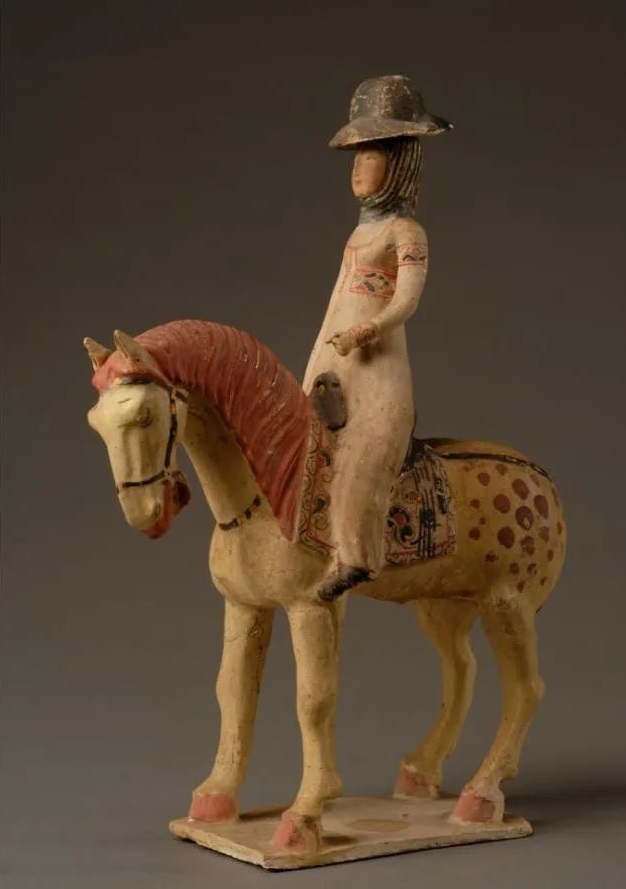 1761292548430556.jpeg 0d813362da244f2da0248d8698aa892b.jpg